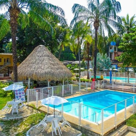 Hotel Villa De Rauzan メルガル エクステリア 写真